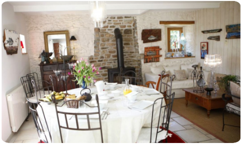 Chambres d'hôte, petit dejeuner, Demeures de Katell, Paimpol, Ploubazlanec <img src="http://www.demeures-de-katell.com/chambre d'hote, paimpol, ploubazlanec - Table d'hôtes Demeures de Katell 01.jpg" alt="chambre d'hote de charme petit déjeuner" title="petit déjeuner maison d'hôtes de charme"/>